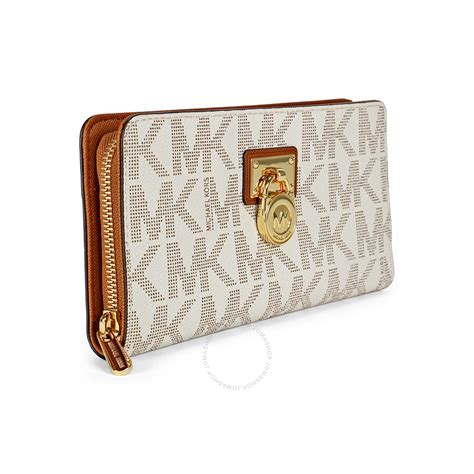 Michael Kors Hamilton Signature Continental Vanilla Wallet